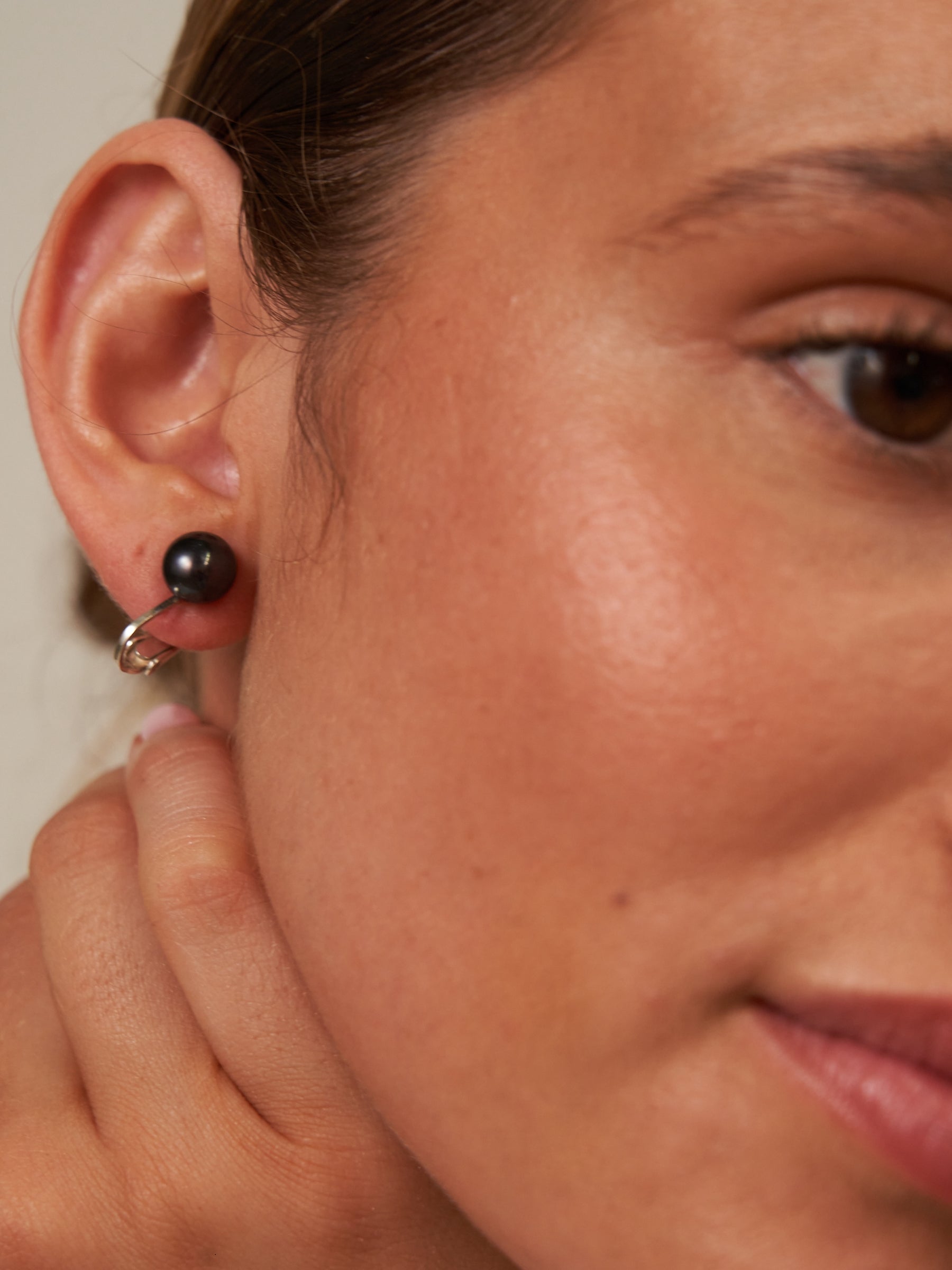 Black Pearl Clip On Earrings