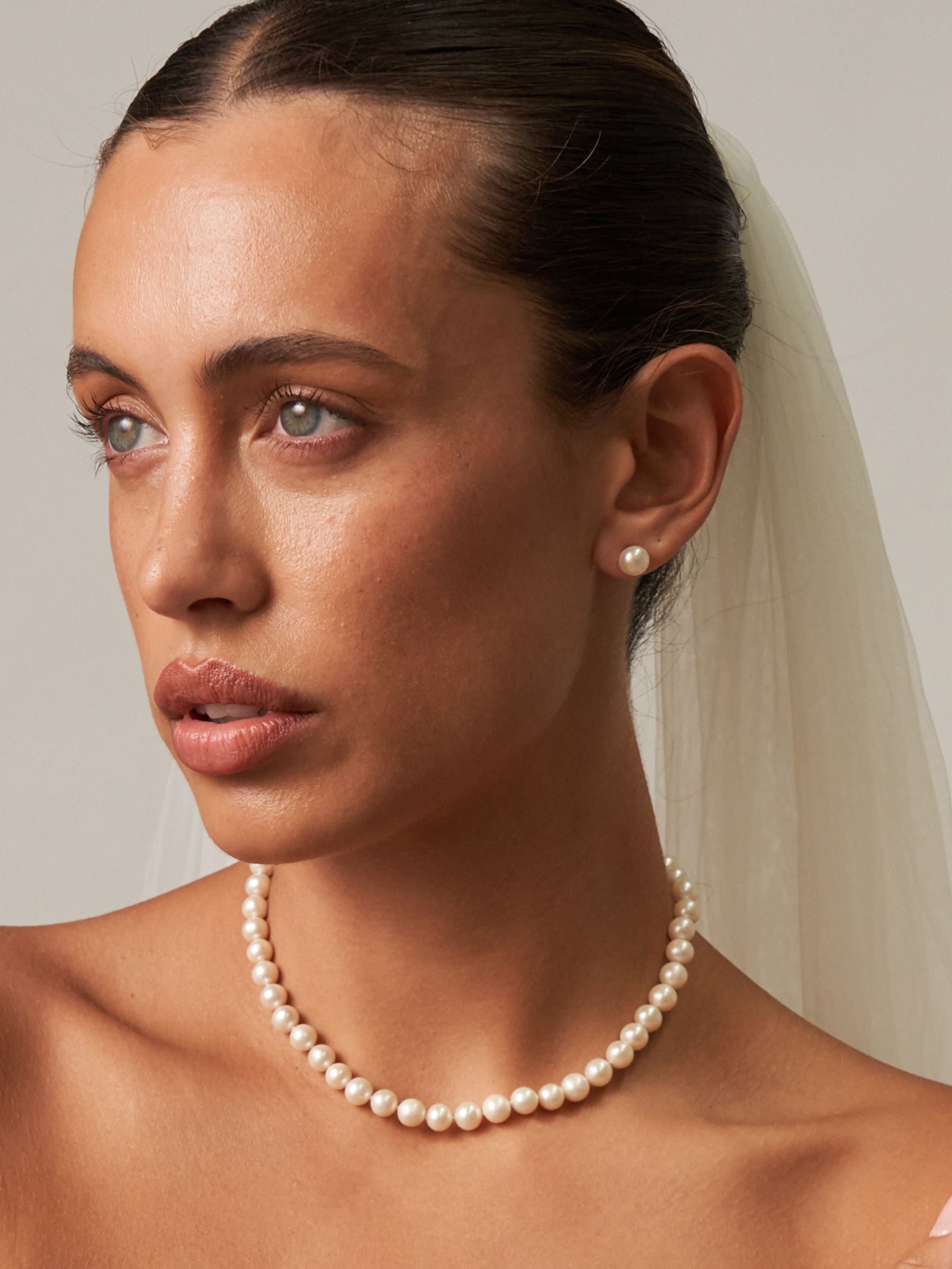 Round Pearl Strand Choker Necklace