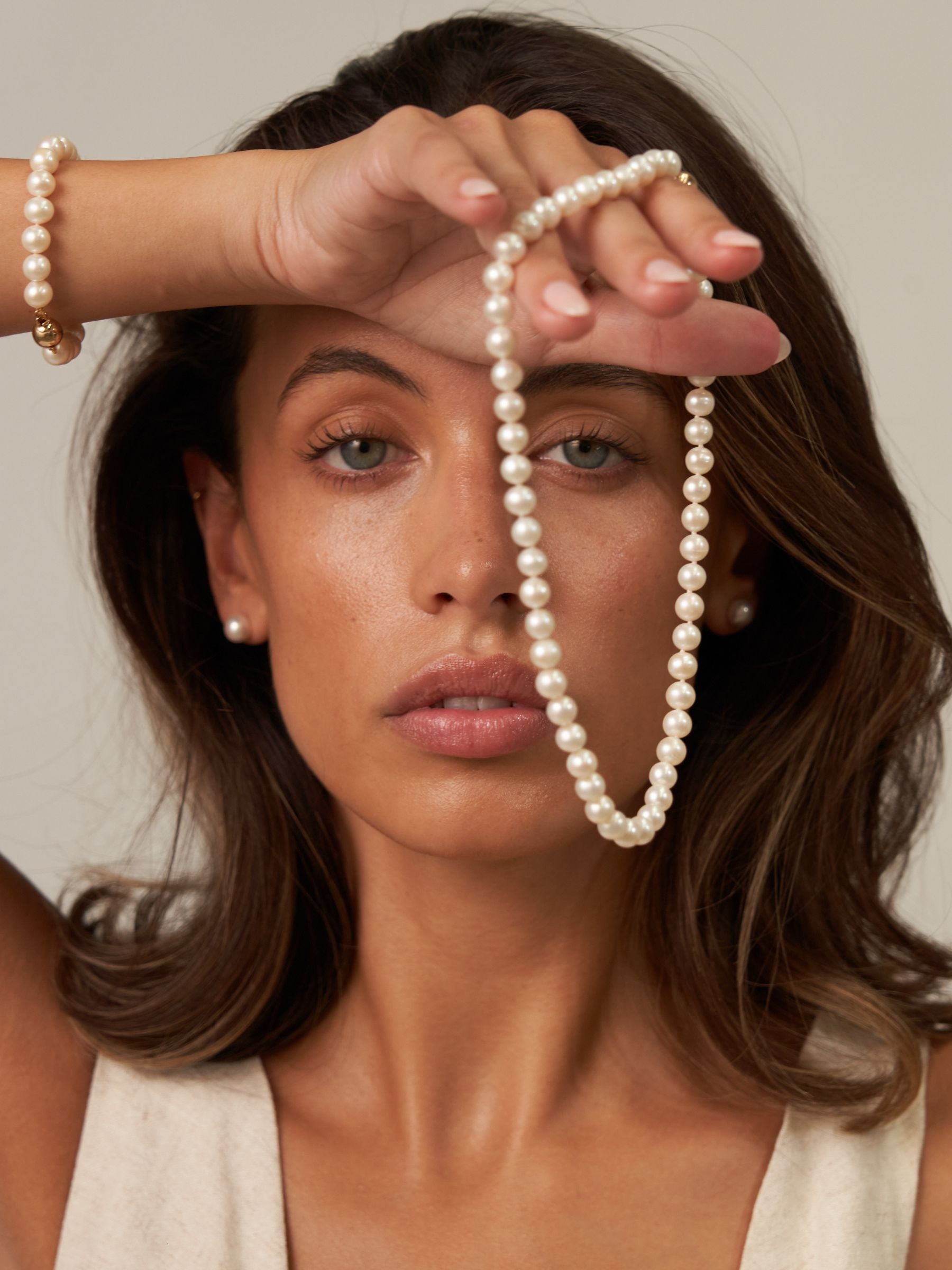 Medium White Pearl Stud Earrings
