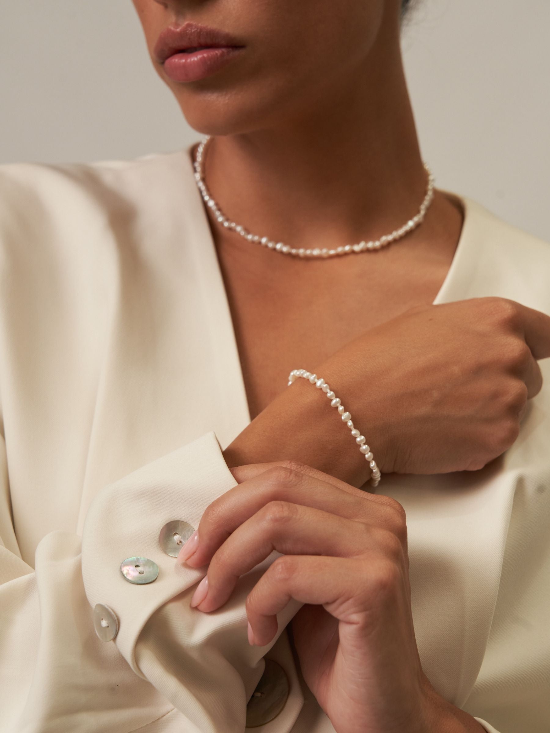Baroque Pearl Choker Necklace
