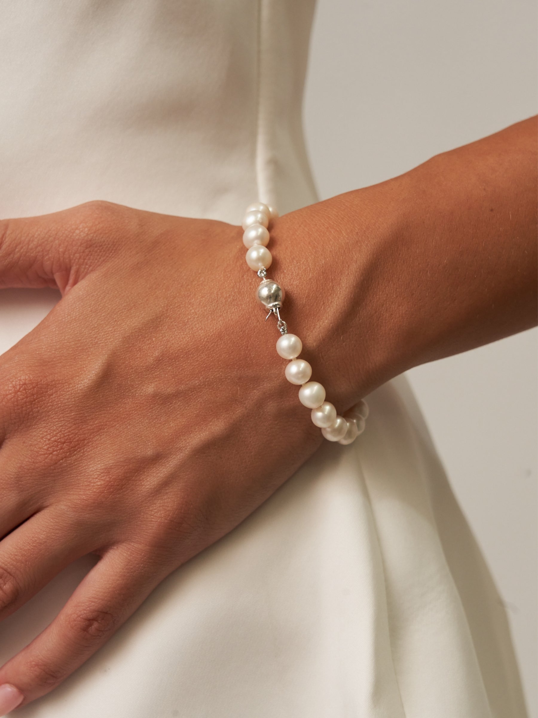 Pearl Strand Bracelet Silver