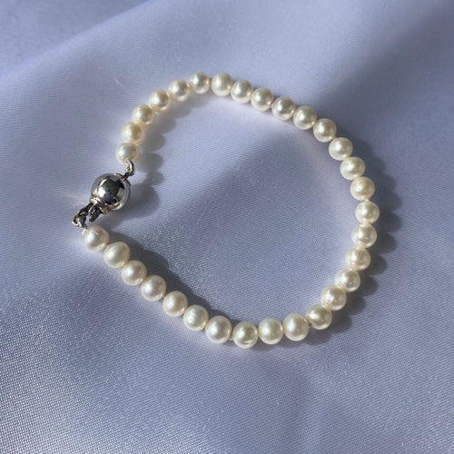 Gilly | Child's Pearl Bracelet | Silver