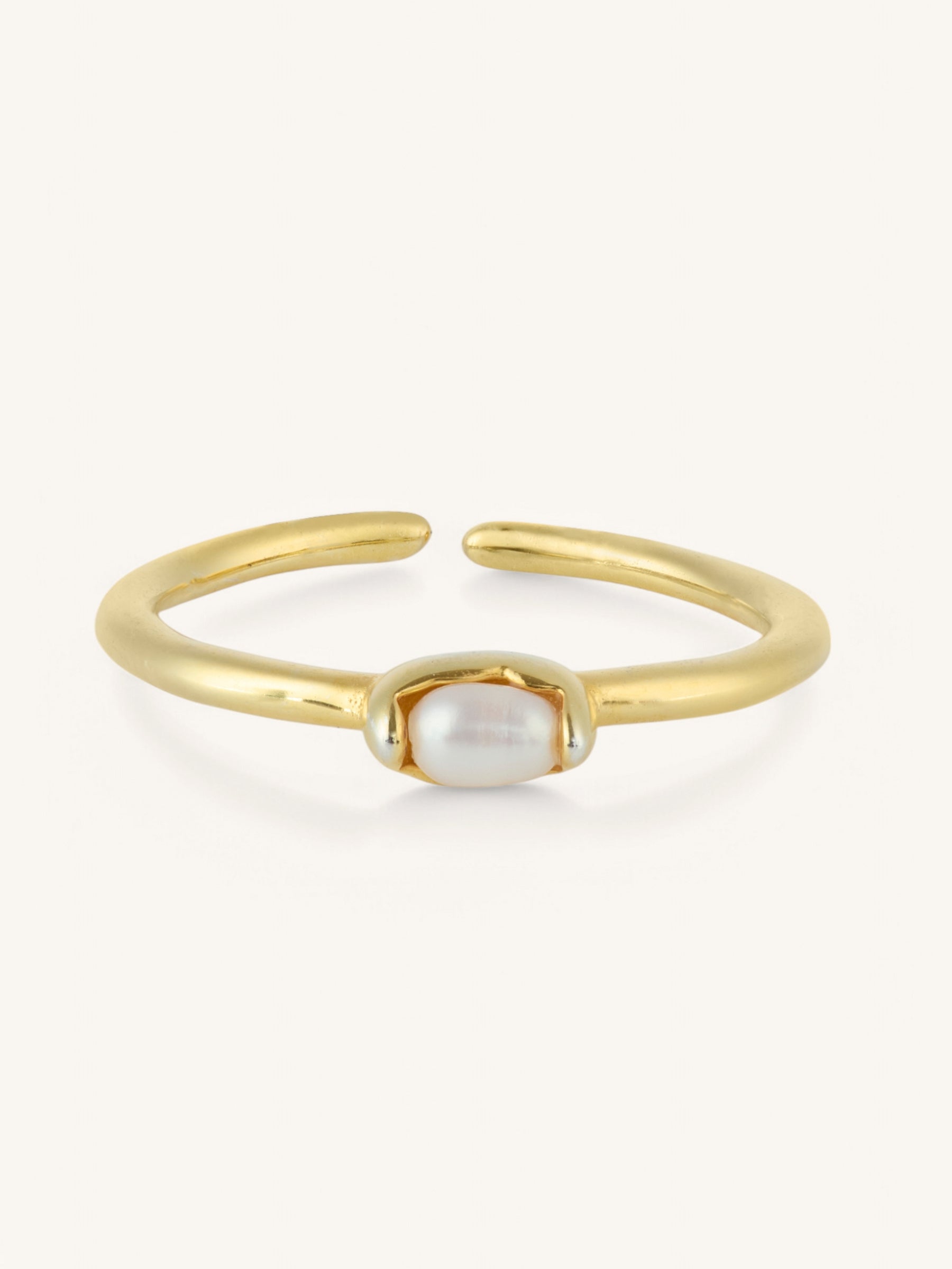 Small Single Pearl Ring