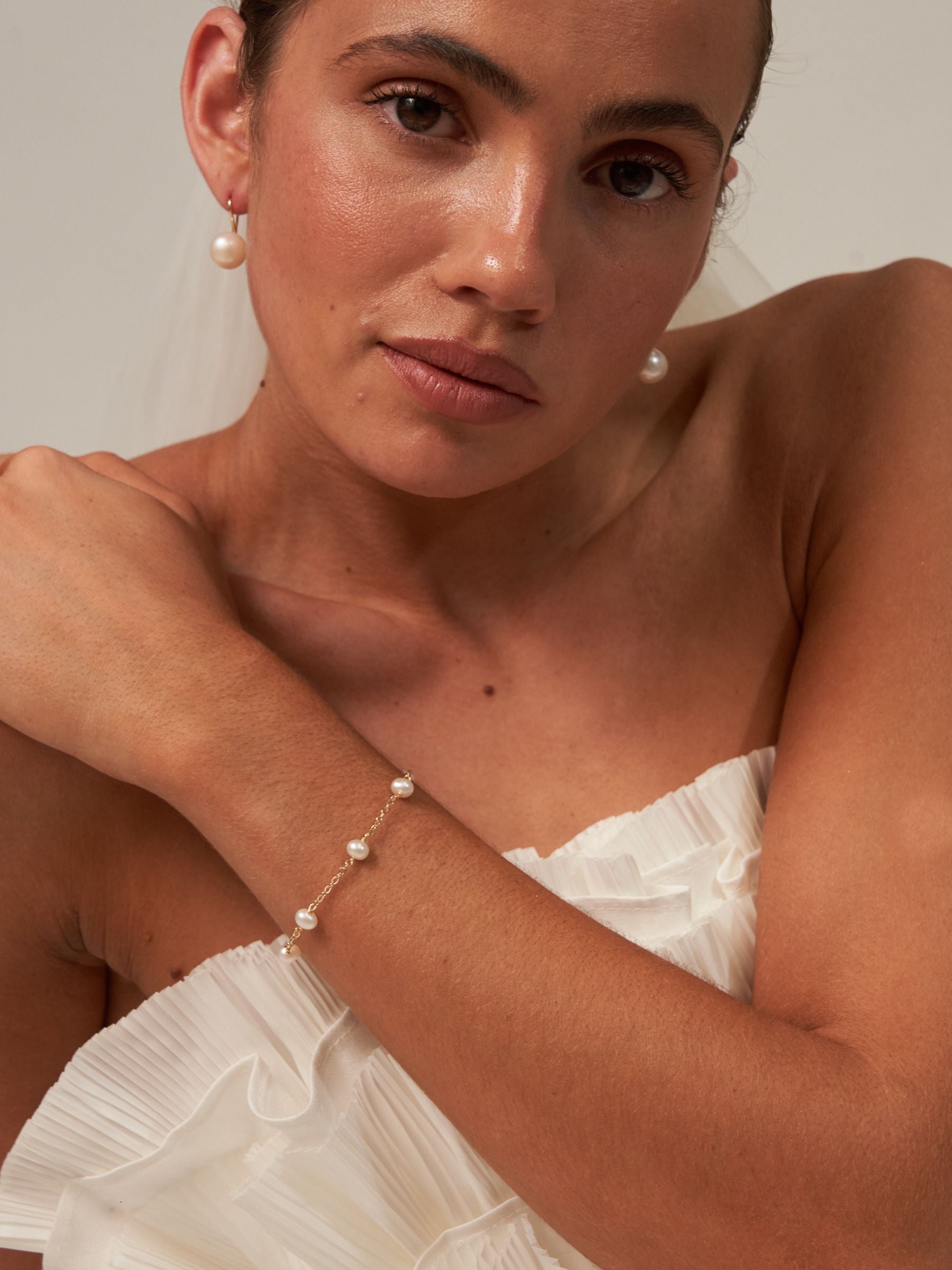Five Pearl Gold Bracelet