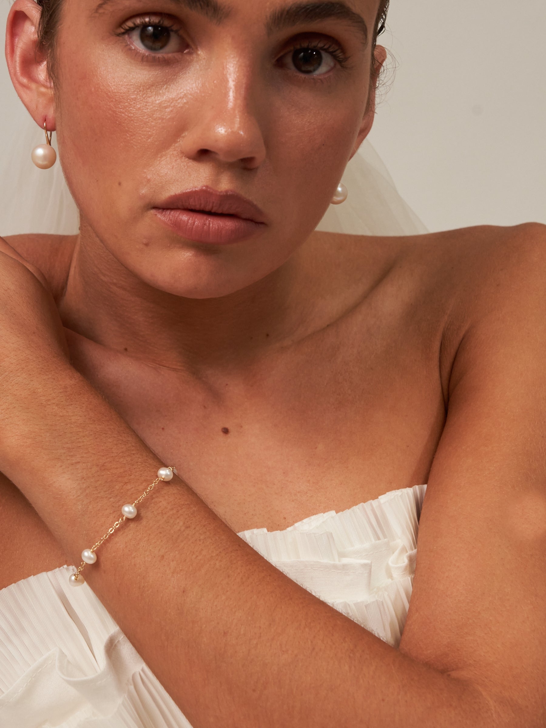 Five Pearl Gold Bracelet