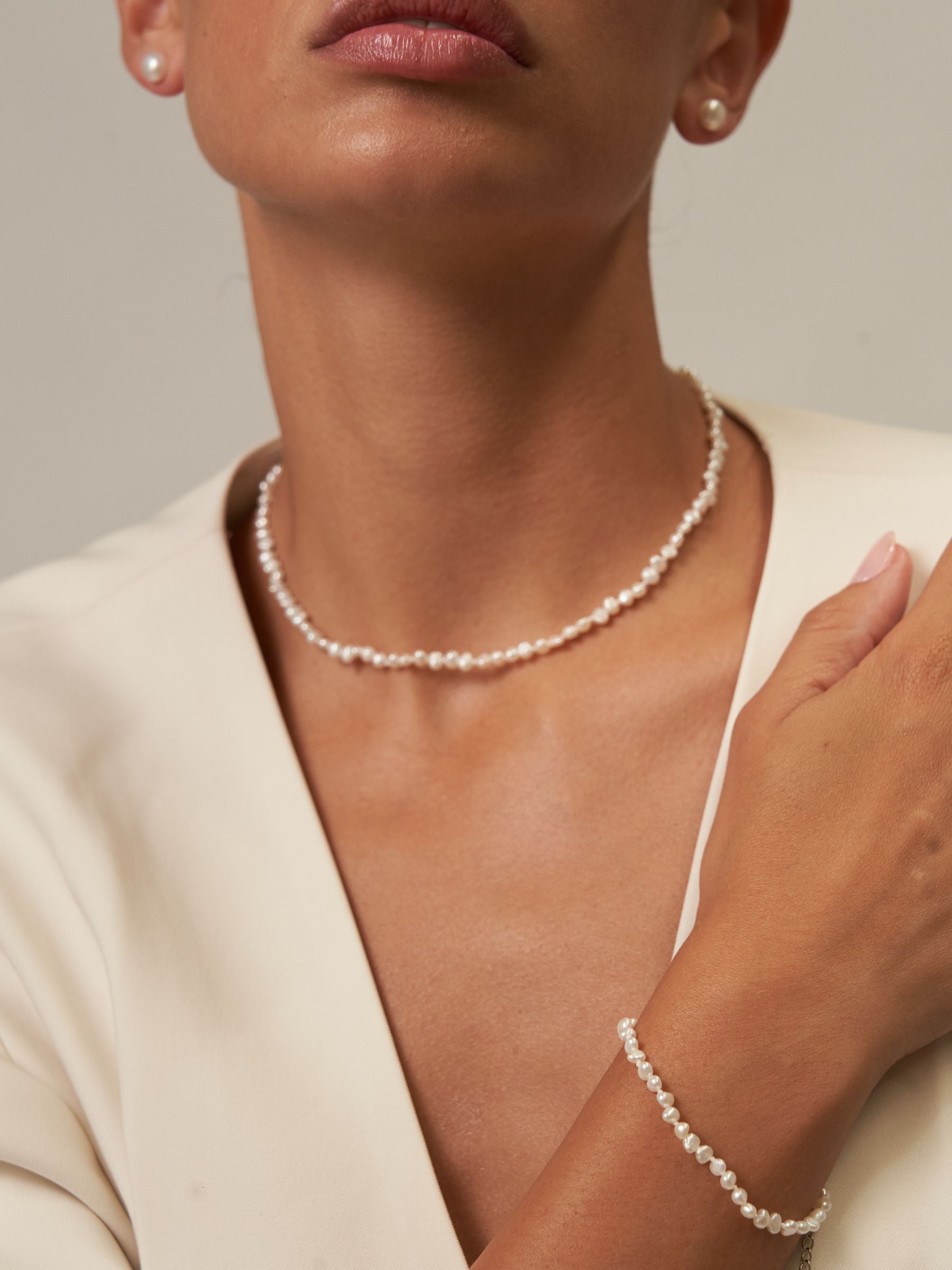 Baroque Pearl Choker Necklace