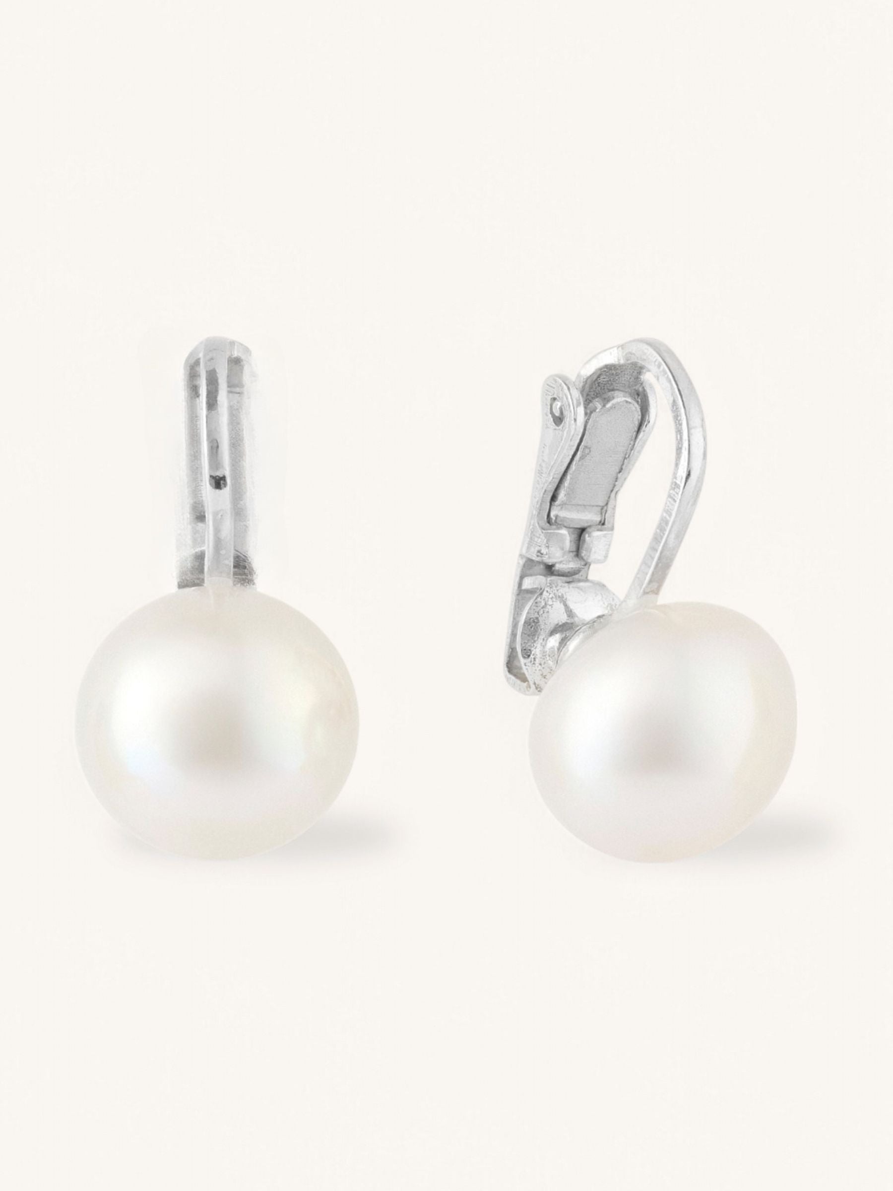 Large Pearl clip on earrings