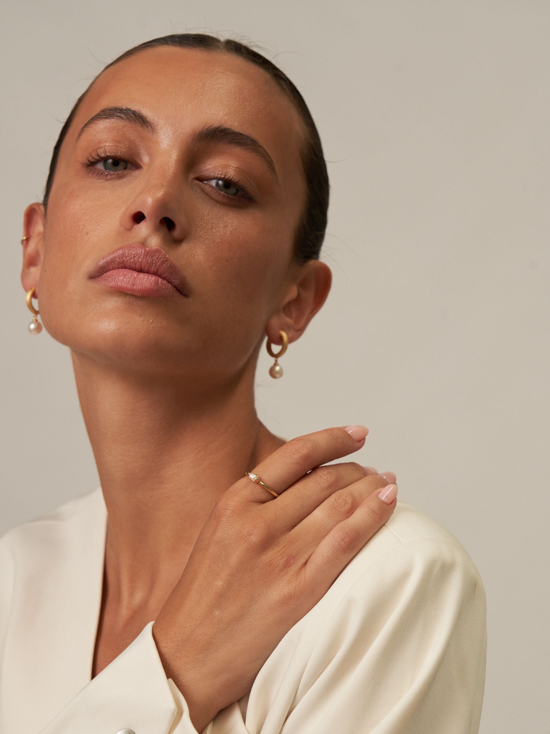 Round Frosted Pearl Hoop Earrings
