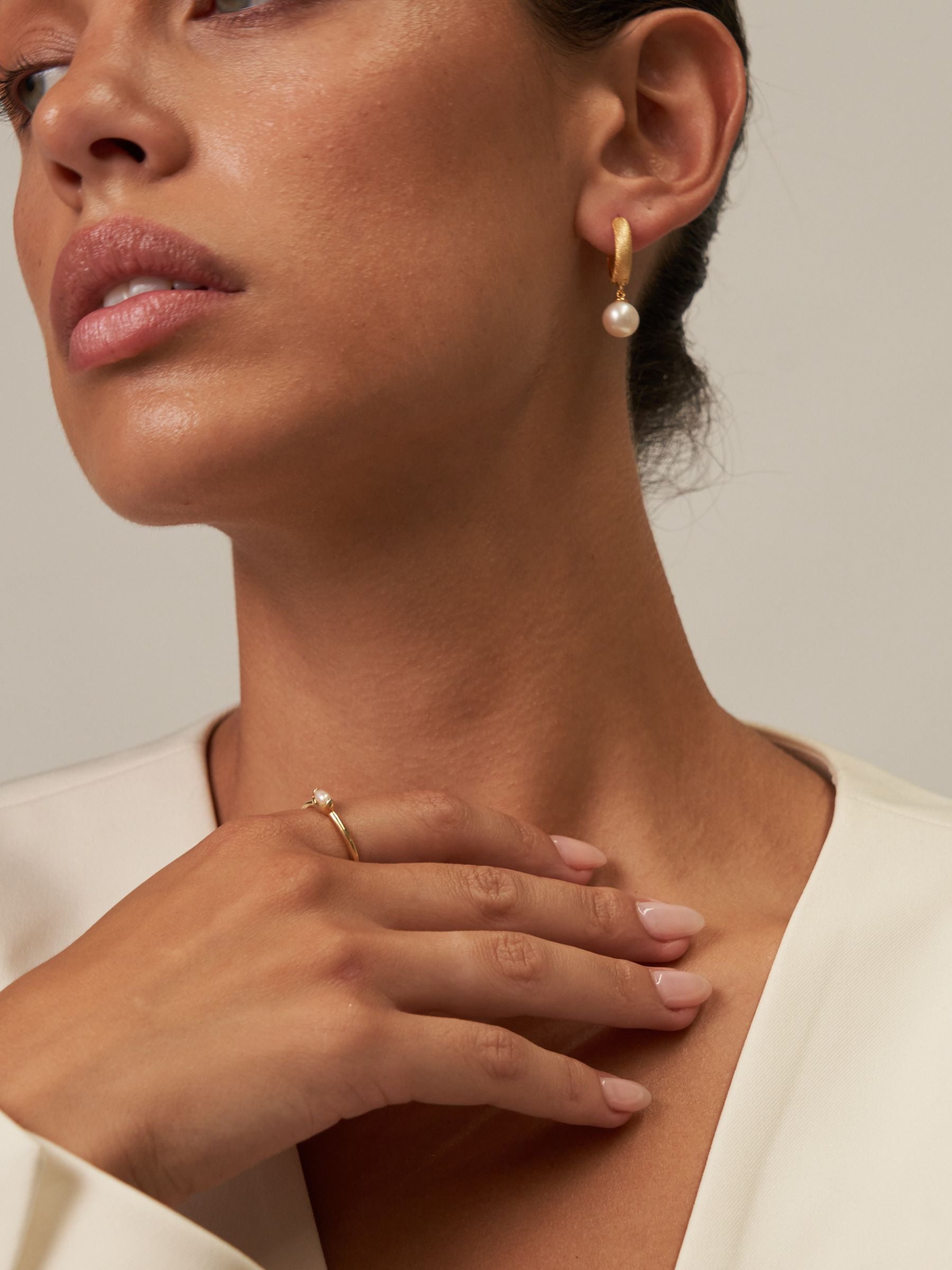 Round Frosted Pearl Hoop Earrings