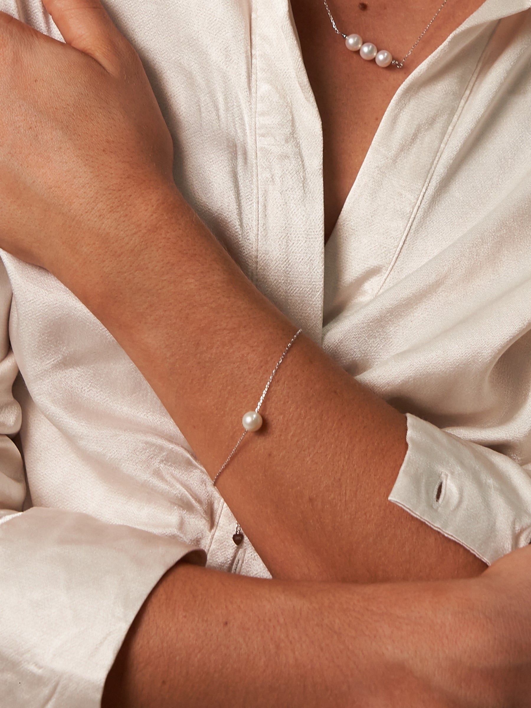 Single Pearl Silver Adjustable Bracelet