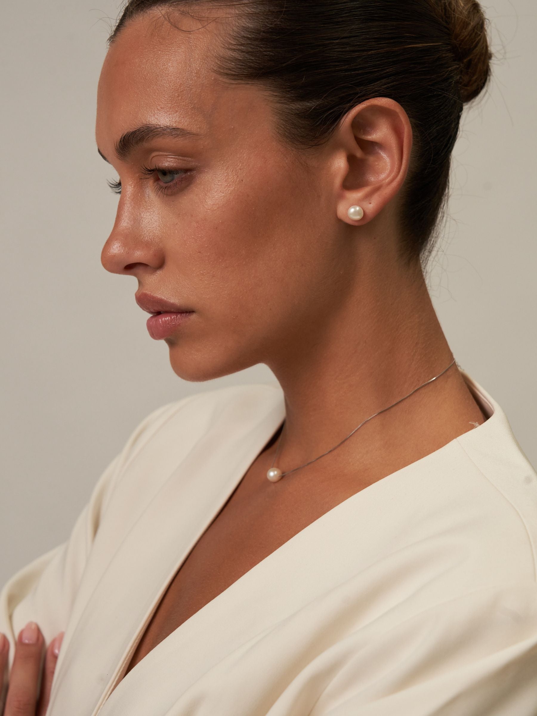 Single Pearl Choker Necklace in Silver
