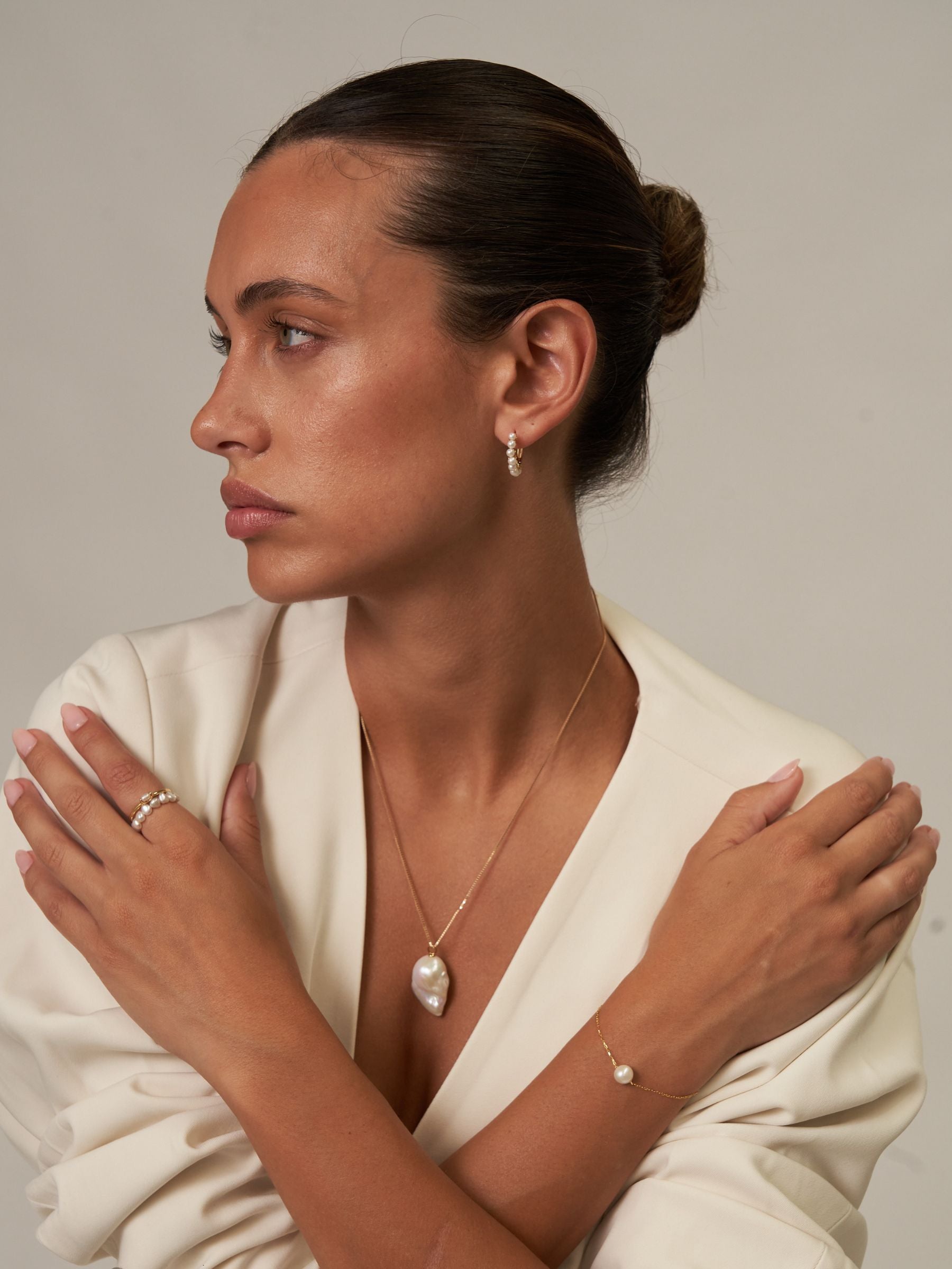 Chunky Midi Pearl Hoop Earrings