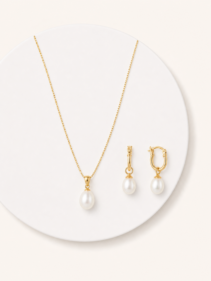 Pearl drop necklace and earrings in gold set