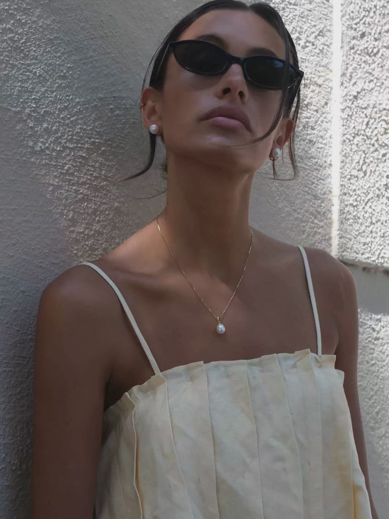 Adjustable Pearl Pendant Necklace