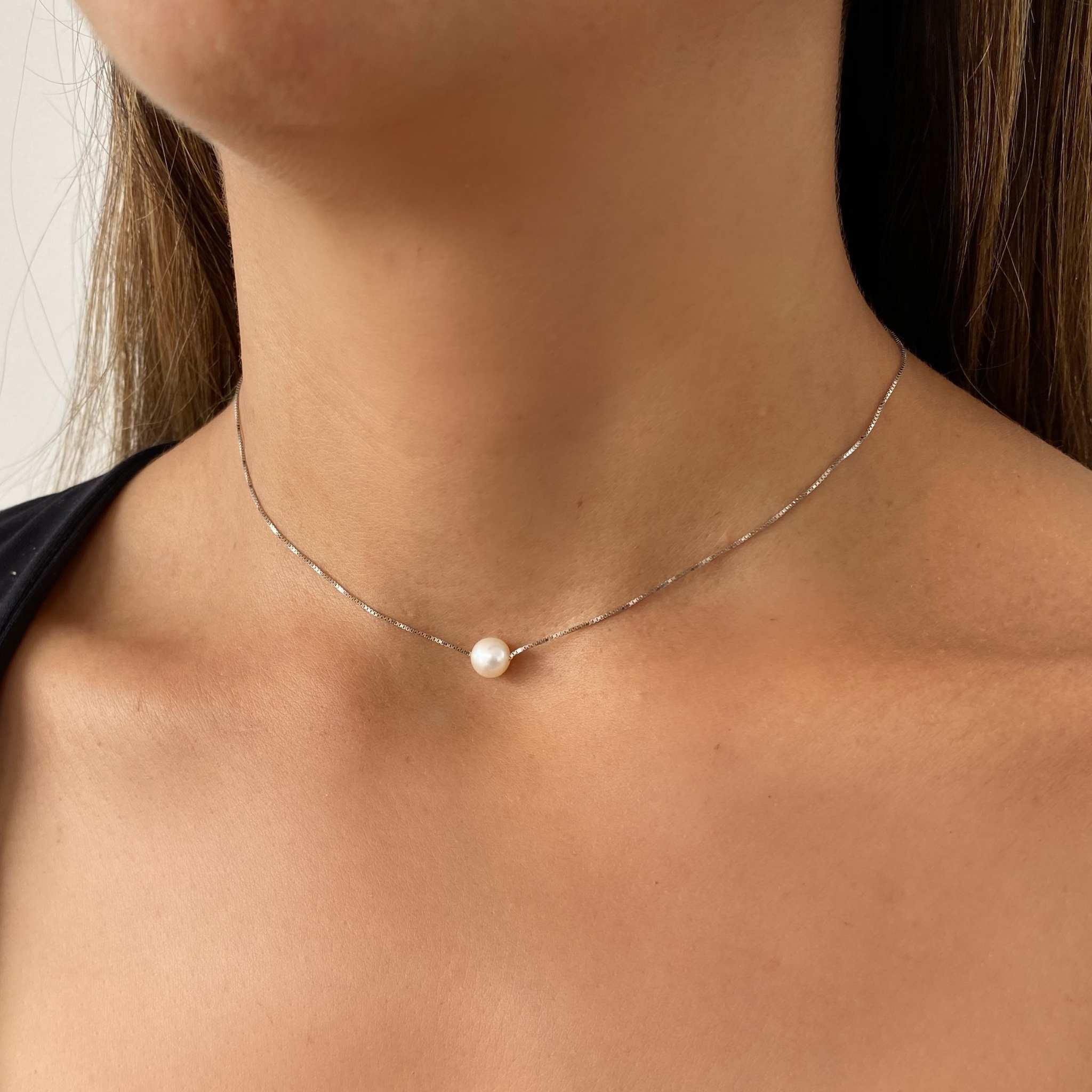 Single Pearl Choker Necklace