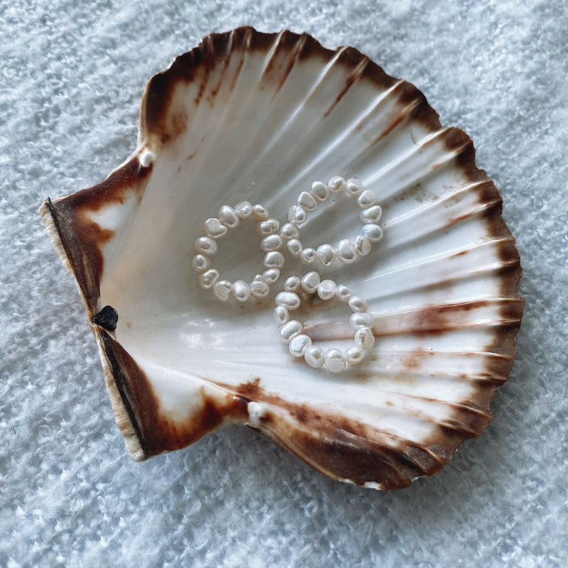 Baroque Pearl Ring - Lilly on shell